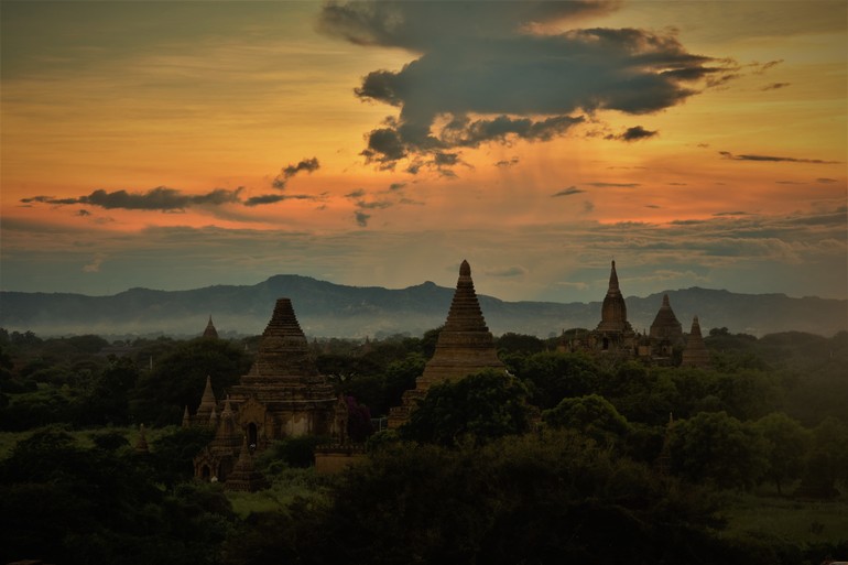 bagan-atardecer