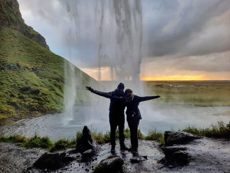 cascadas de Seljalandsfoss y Skógafoss Islandia