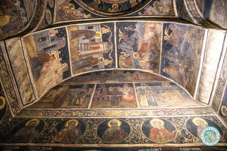 Pinturas Monasterio de Stavropoleos - Que ver en Bucarest