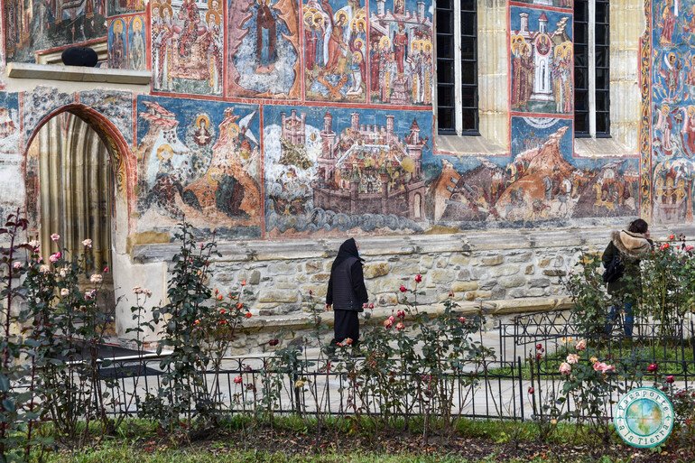 monasterio-pintado-bucovina-moldovita