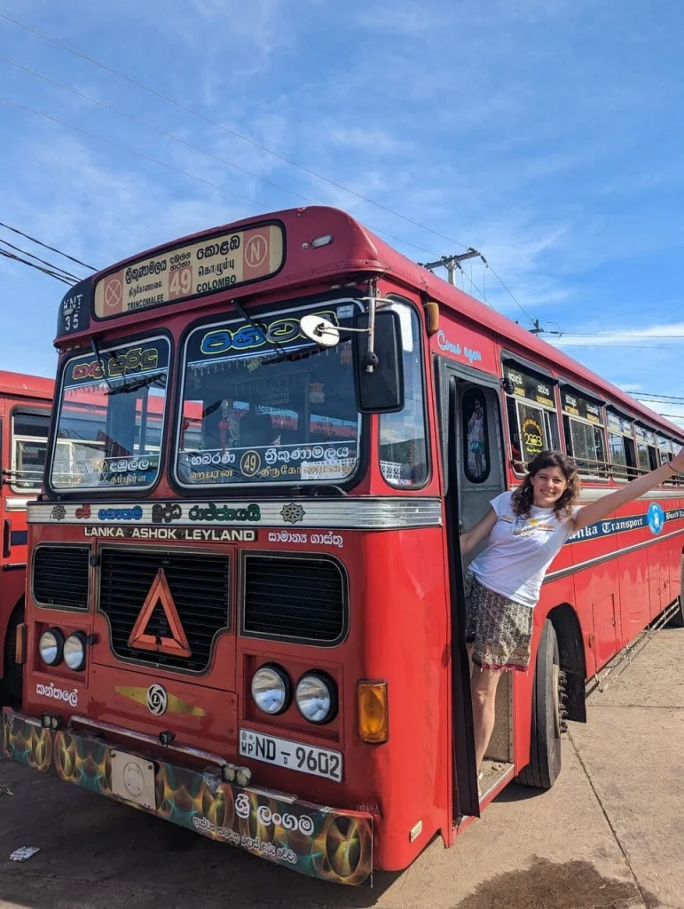 estacion-buses-trincomalee-scaled