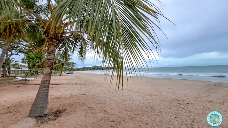 pasikuda-beach-sri-lanka