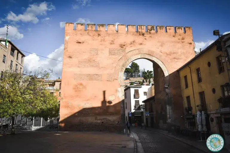 arco-de-elvira-que-ver-en-granada-en-dos-dias