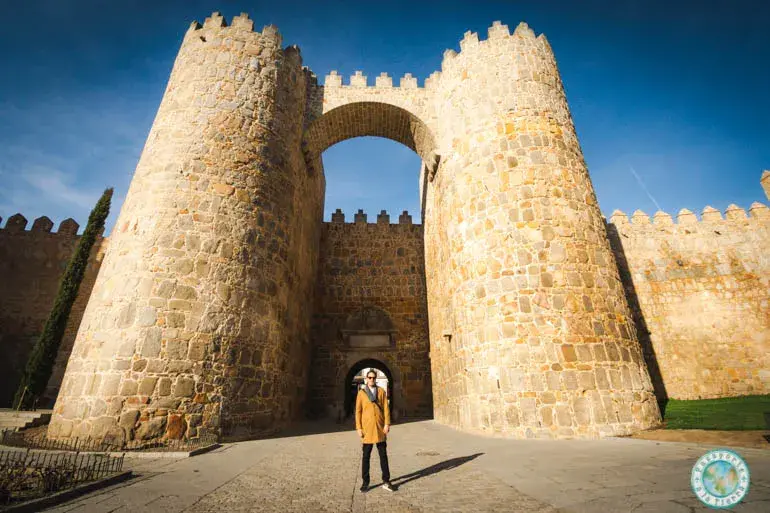 puerta-del-alcazar-que-ver-en-avila