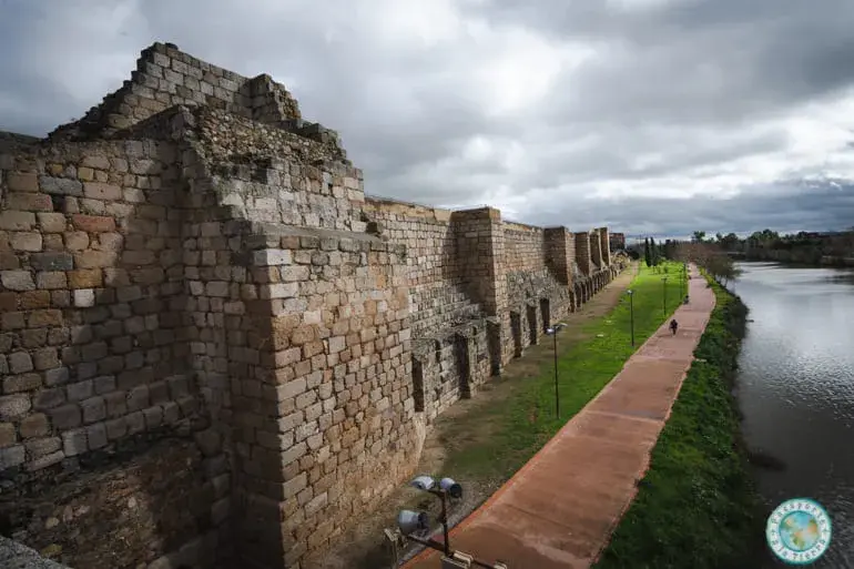 muralla-alcazaba-merida