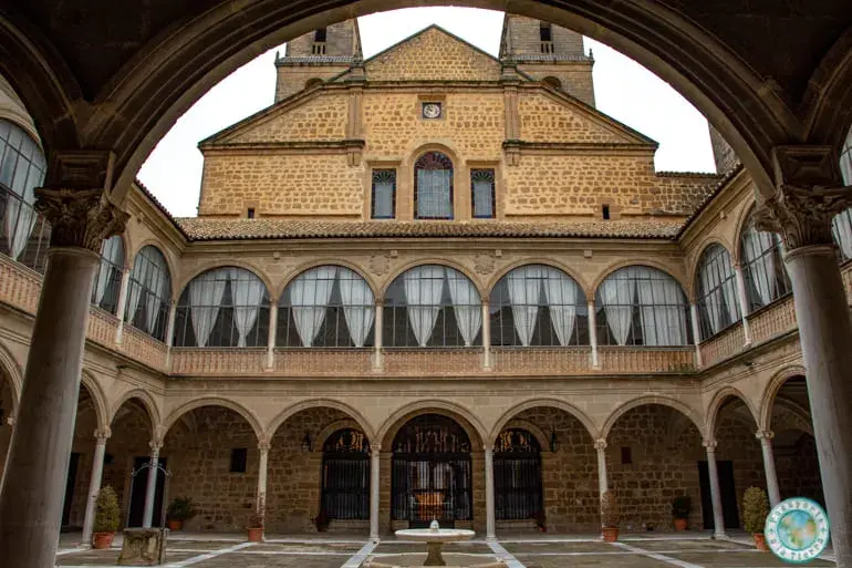 hospital-de-santiago-que-ver-en-ubeda
