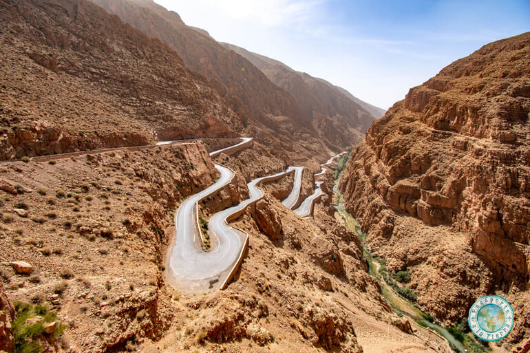 garganta-dades-escapada-marruecos-furgoneta