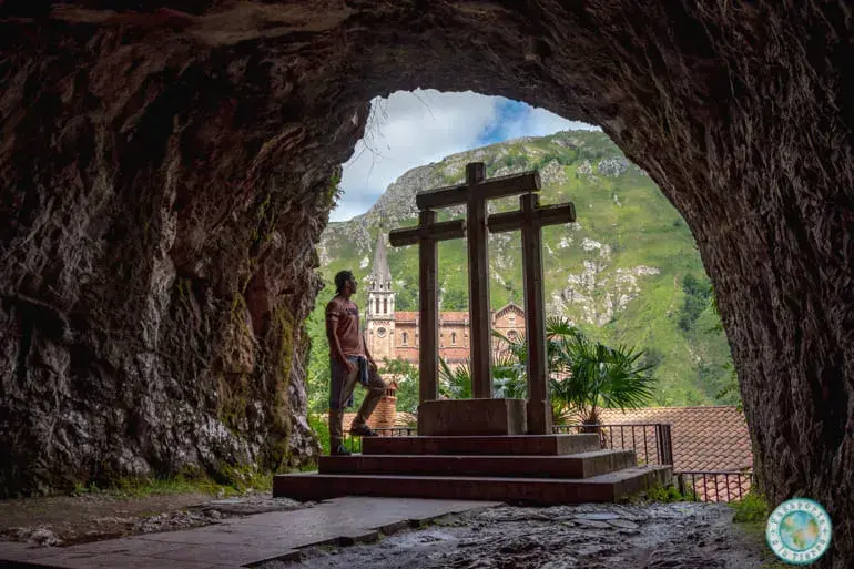 tres-cruces-santa-cueva