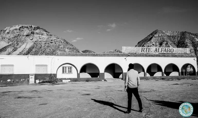 restaurante-alfaro-black-mirror