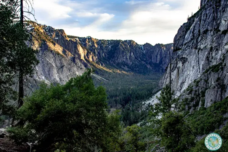 columbian-rock-upper-yosemite-fall-que-ver-en-yosemite