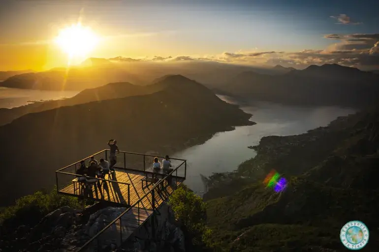 horizont-bar-mirador-bahia-kotor