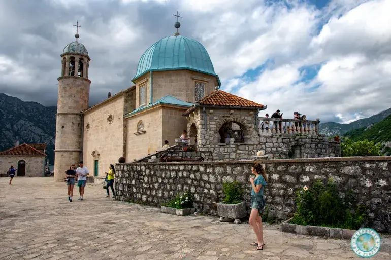 isla-nuestra-señora-de-la-roca-bahia-kotor