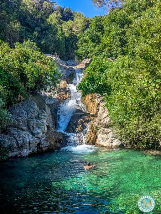 cascada-final-poza-macias