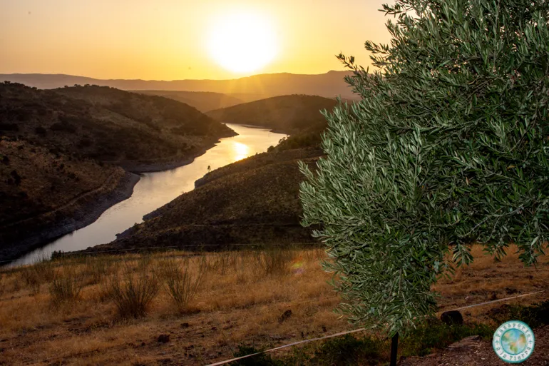 embalse-rumblar-atardecer-baños-encina