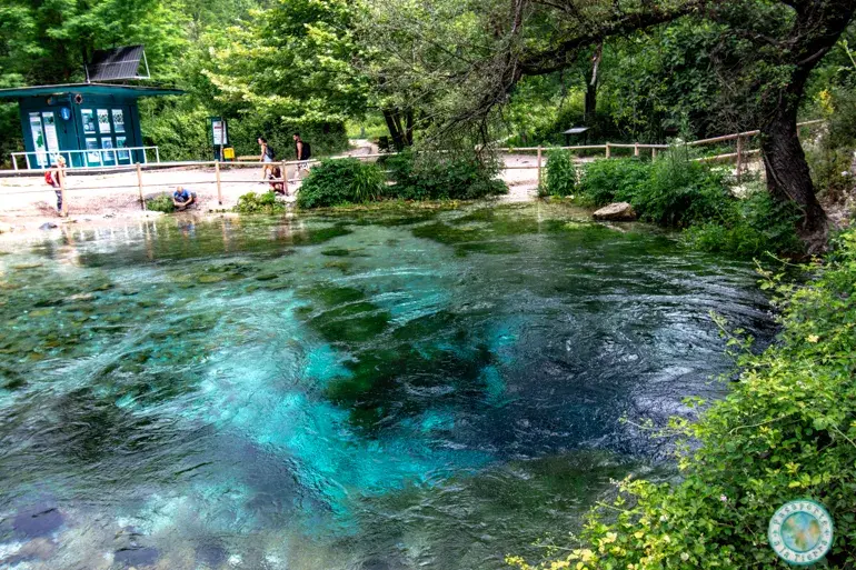ojo-azul-blue-eye-albania