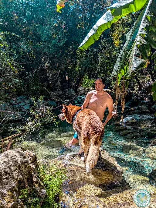 poza-macias-con-perro