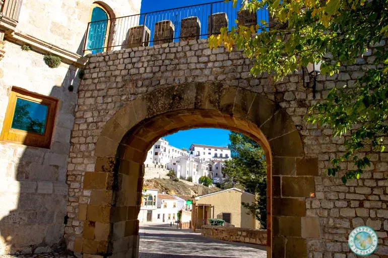 puerta-nueva-que-ver-en-segura-de-la-sierra