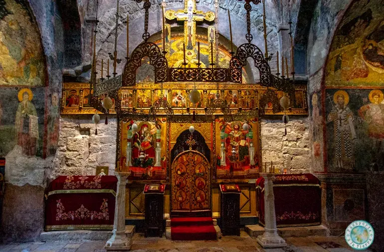 altar-patriarcado-de-peć