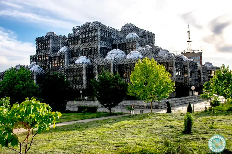biblioteca-nacional-kosovo