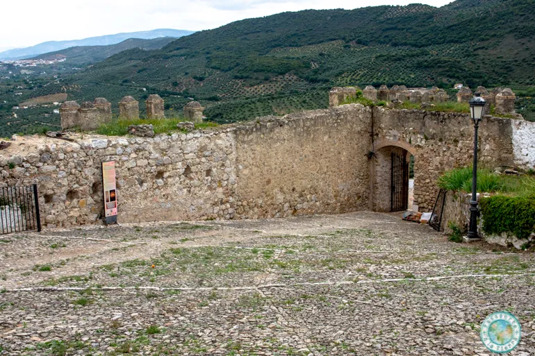 murallas-defensivas-que-ver-en-carcabuey