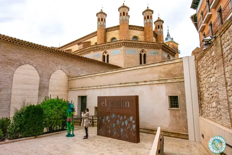 abside-poligonal-iglesia-san-pedro