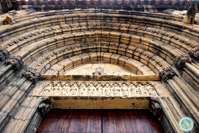 portico-iglesia-asuncion