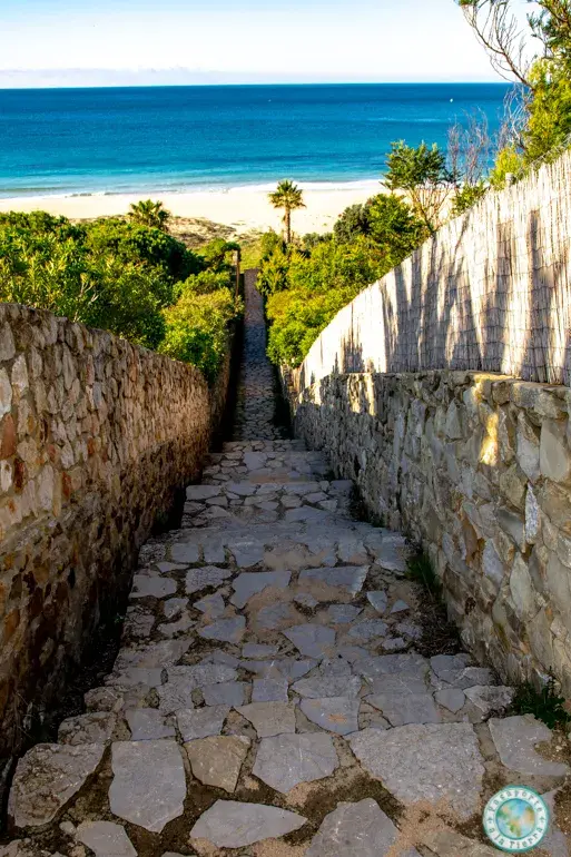 escalera-playa-alemanes