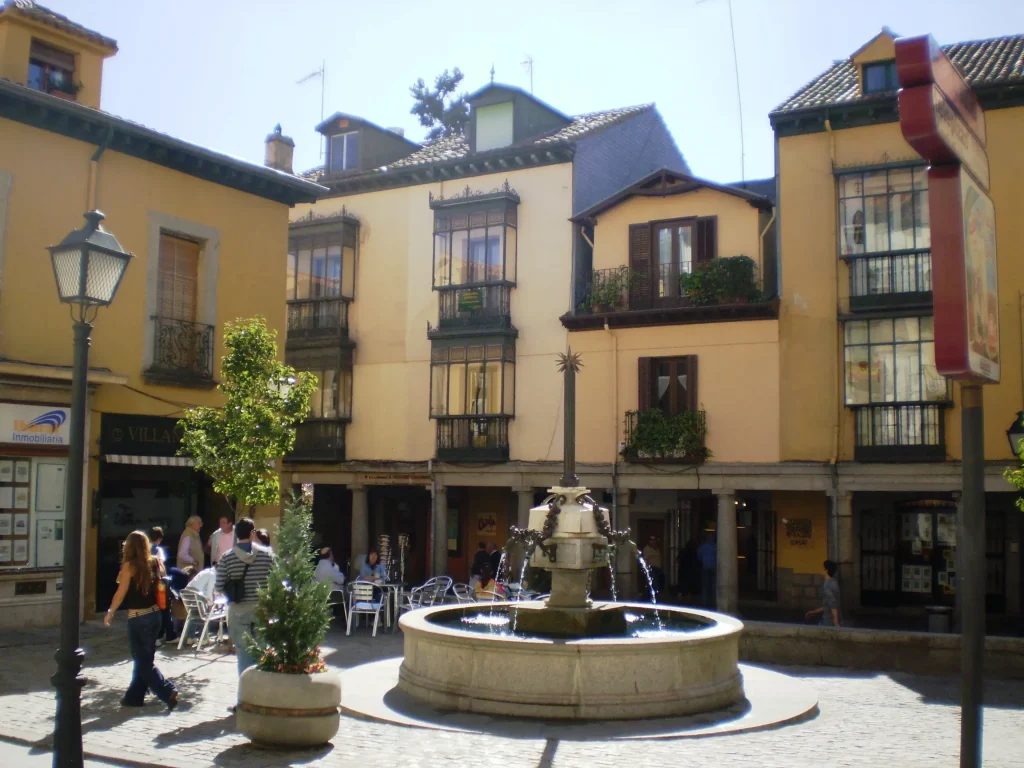 plaza-constitucion-san-lorenzo-el-escorial