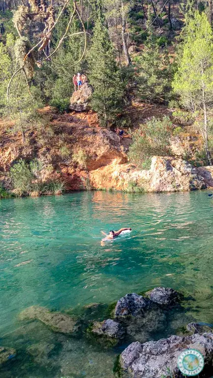 bañarse-en-charco-del-aceite