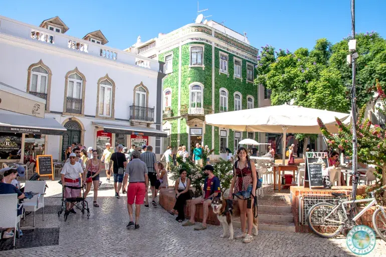 praça-luis-de-camoes