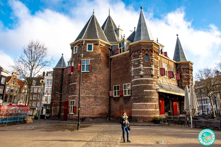 Nieuwmarkt-que-ver-en-amsterdam