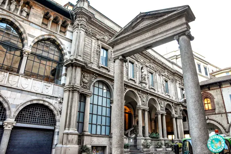 piazza-dei-mercanti-que-ver-en-milan