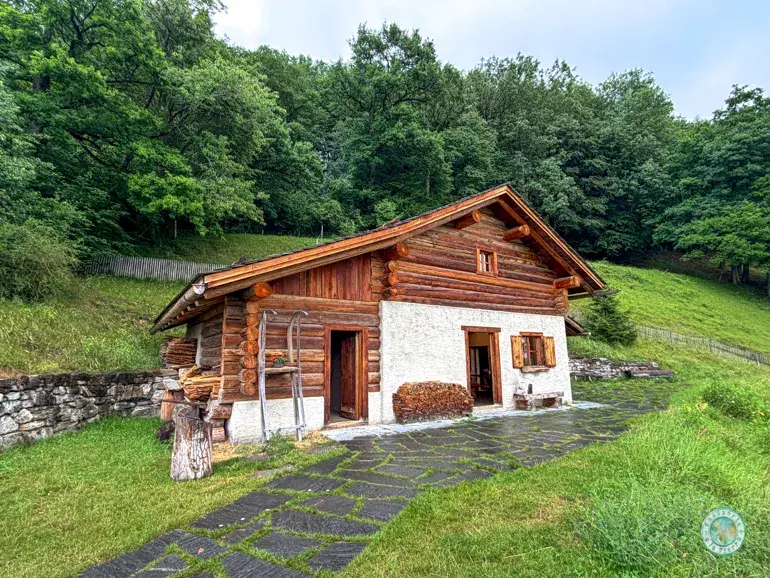casa-del-abuelito-de-heidi