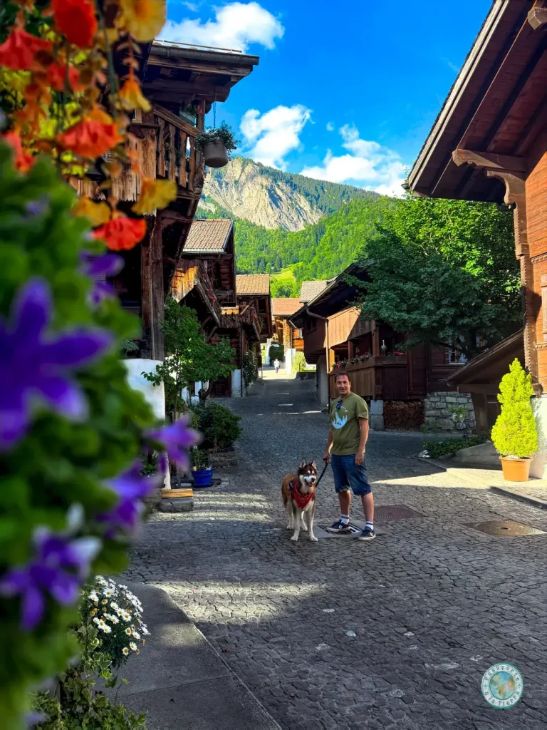 brunngasse-calle-mas-bonita-de-brienz