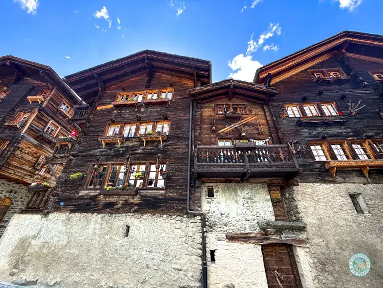casco-antiguo-grimentz