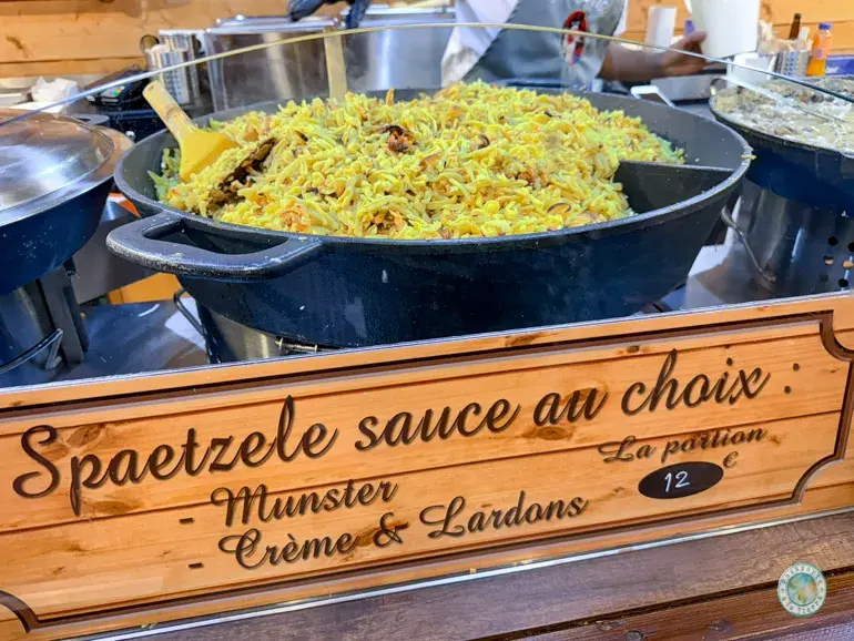 spaetzle-comida-tradicional-alsacia-en-navidad