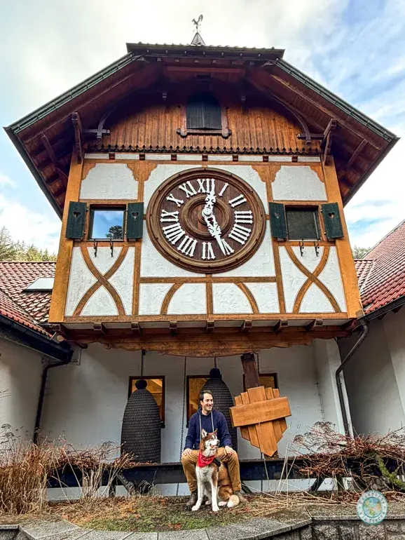 weltgrößte-kuckucksuhr-del-eble-uhren-park-que-ver-en-triberg